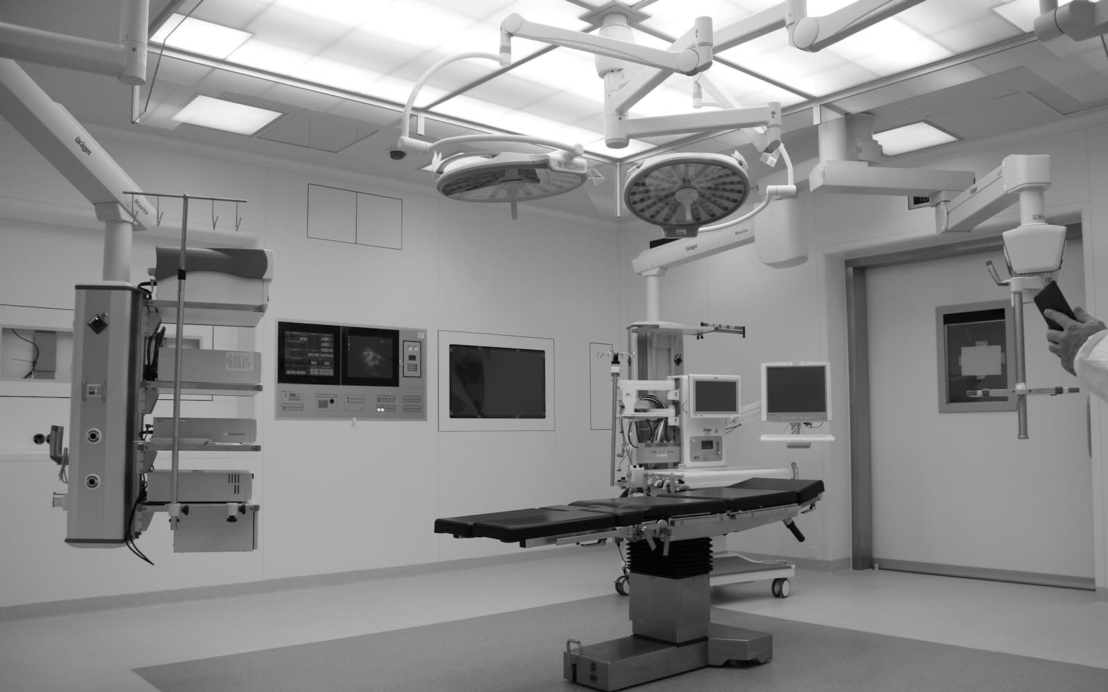 HIPAA-compliant data pipeline shipped in 6 weeks. — case study for AdventureWorks Health · Regional